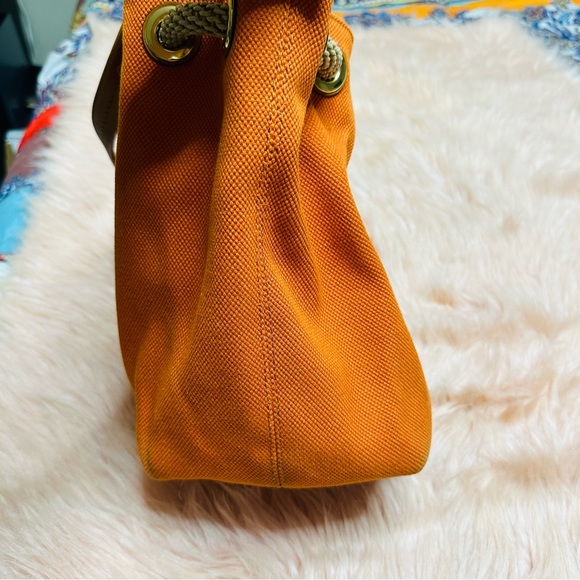 Michael Kors handbag with tassel detail. - Picture 10 of 16